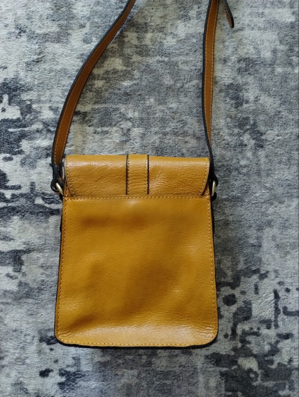 Patricia Nash Mustard Yellow Leather Crossbody - Picture 4 of 10